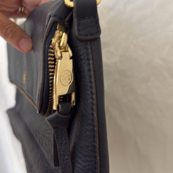 Tory Burch Navy blue leather Fold Over Cross Body bag - Picture 2 of 9